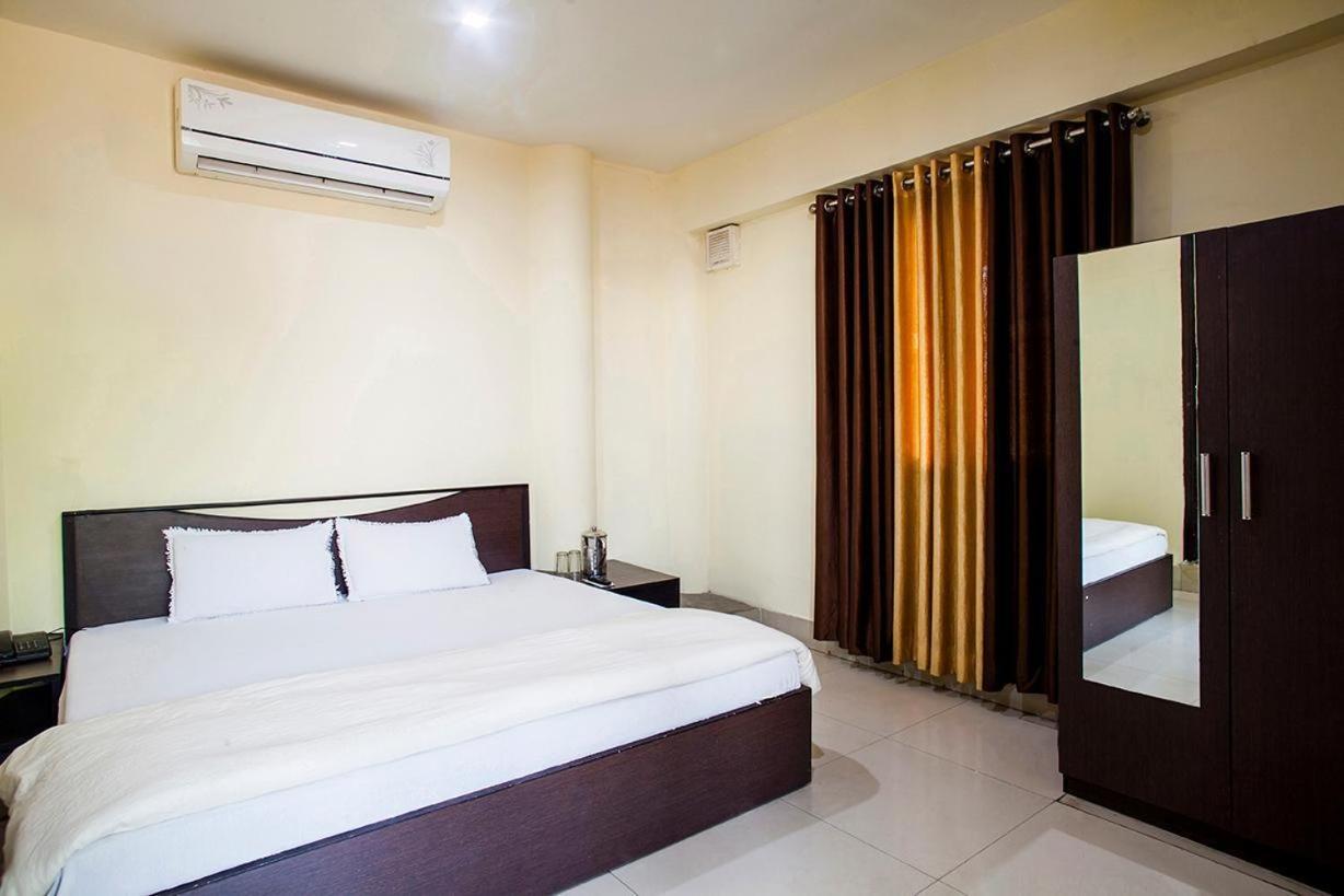 Hotel Sunshine Kashipur Ngoại thất bức ảnh